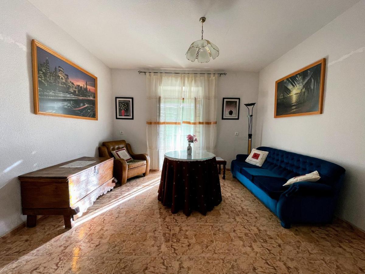 Villa La Trilla à Cacin Extérieur photo